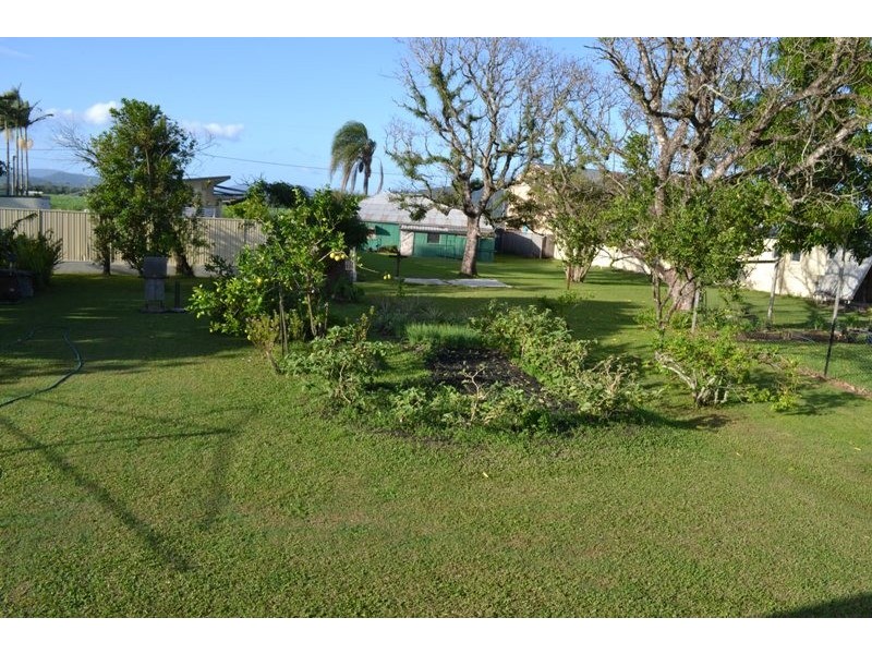 15 Davy Avenue, Proserpine QLD 4800