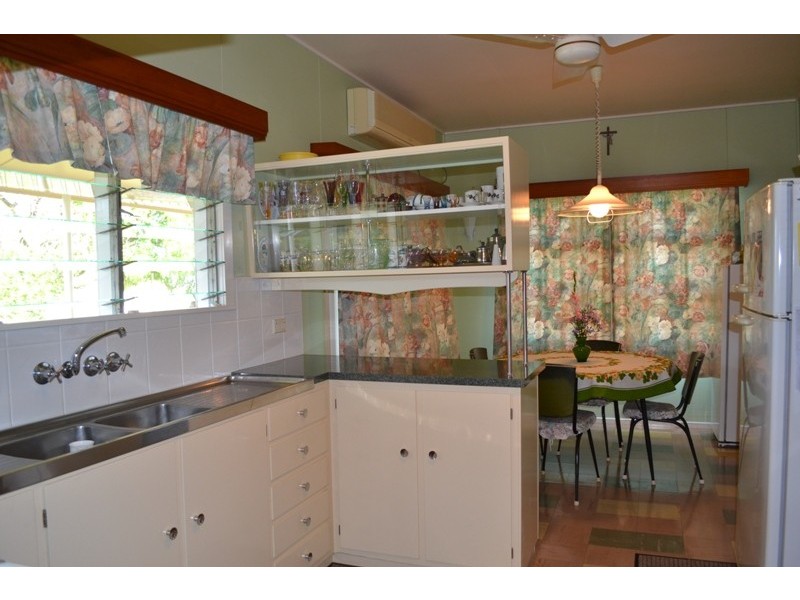 15 Davy Avenue, Proserpine QLD 4800