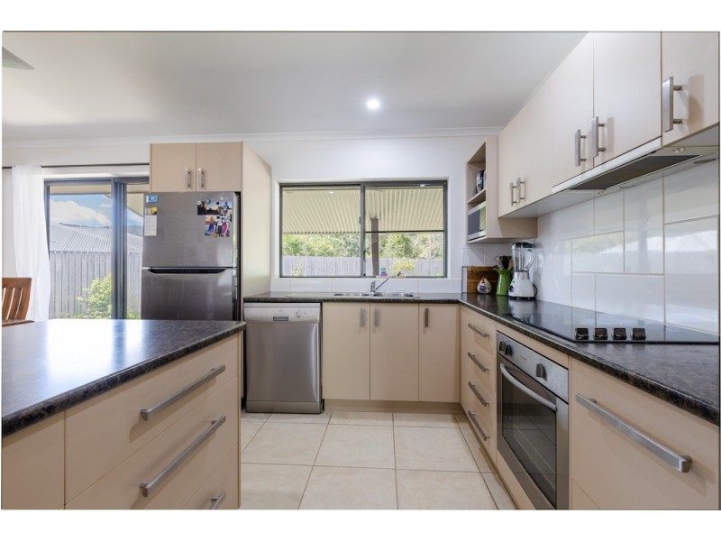 25 Sunset Drive, Jubilee Pocket QLD 4802