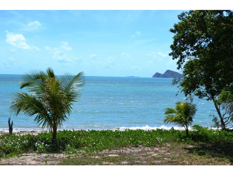 62 Gloucester Avenue, Hideaway Bay QLD 4800