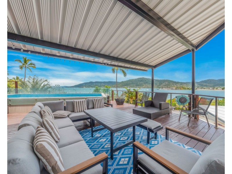 12 Ocean View Avenue, Airlie Beach QLD 4802
