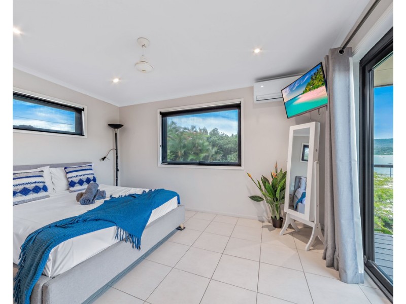 12 Ocean View Avenue, Airlie Beach QLD 4802