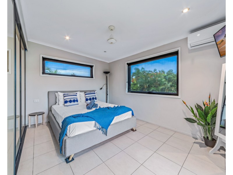 12 Ocean View Avenue, Airlie Beach QLD 4802