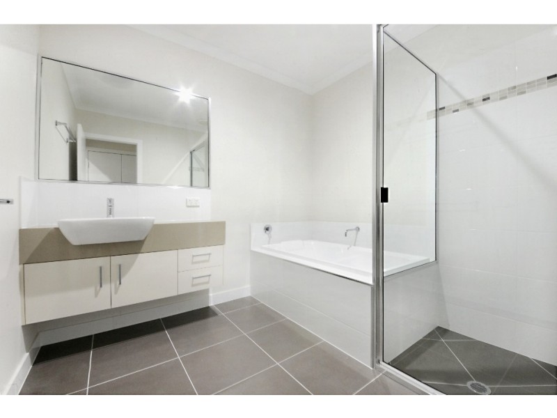 1/54 South Molle Boulevard, Cannonvale QLD 4802