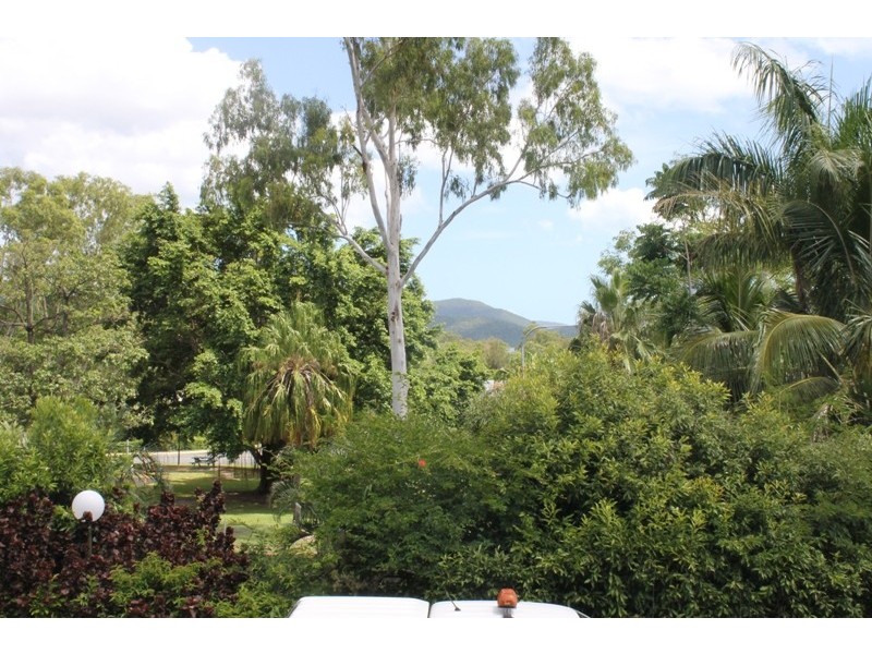 107/2 Eshelby Drive, Cannonvale QLD 4802