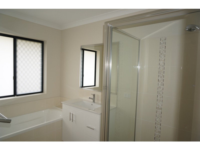 9 Sabel Boulevard, Jubilee Pocket QLD 4802