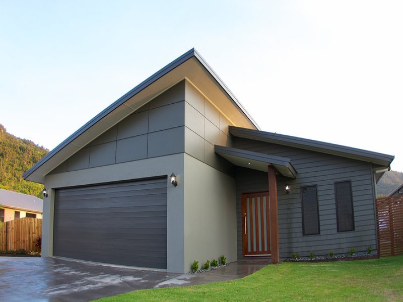 14 Twin Creek Court, Cannonvale QLD 4802