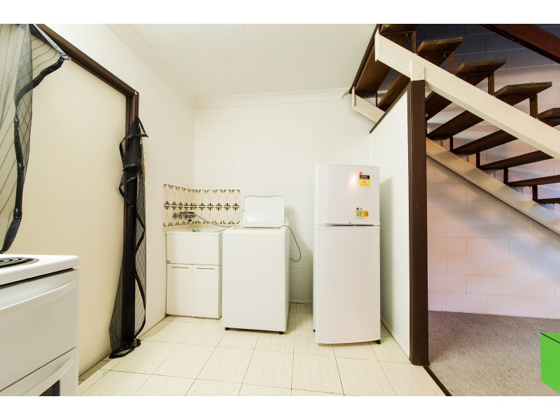 7 Begley Street, Airlie Beach QLD 4802