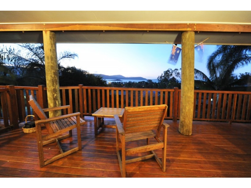 31 Jones Road, Cannonvale QLD 4802