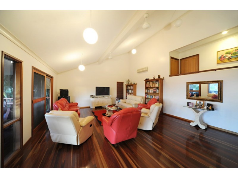 31 Jones Road, Cannonvale QLD 4802