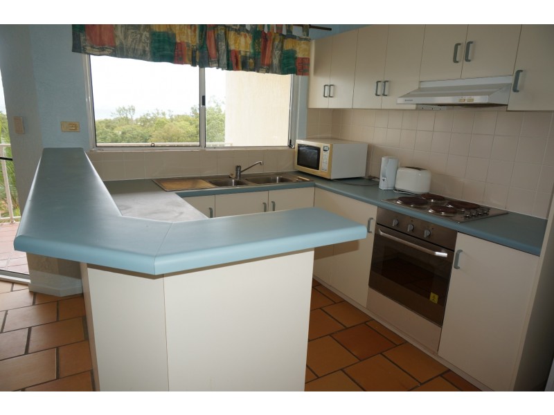 1/12 Eshelby Drive, Cannonvale QLD 4802