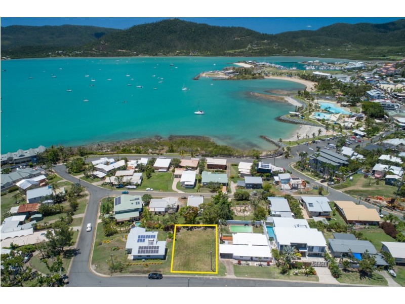 3 Summit Avenue, Airlie Beach QLD 4802