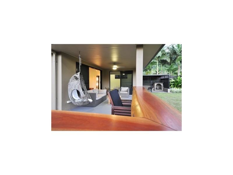 80 Abell Road, Cannonvale QLD 4802