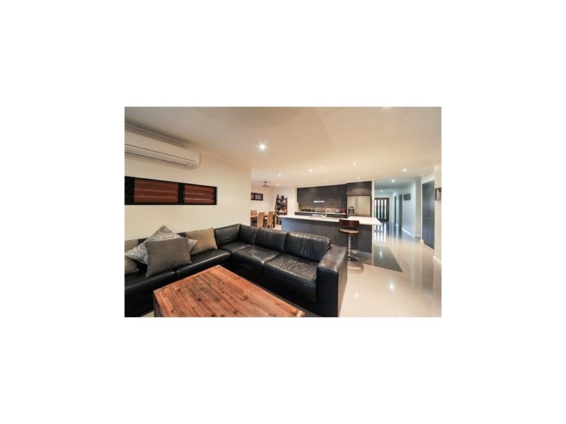 80 Abell Road, Cannonvale QLD 4802