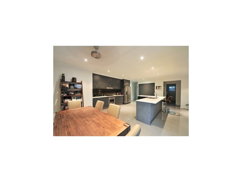 80 Abell Road, Cannonvale QLD 4802