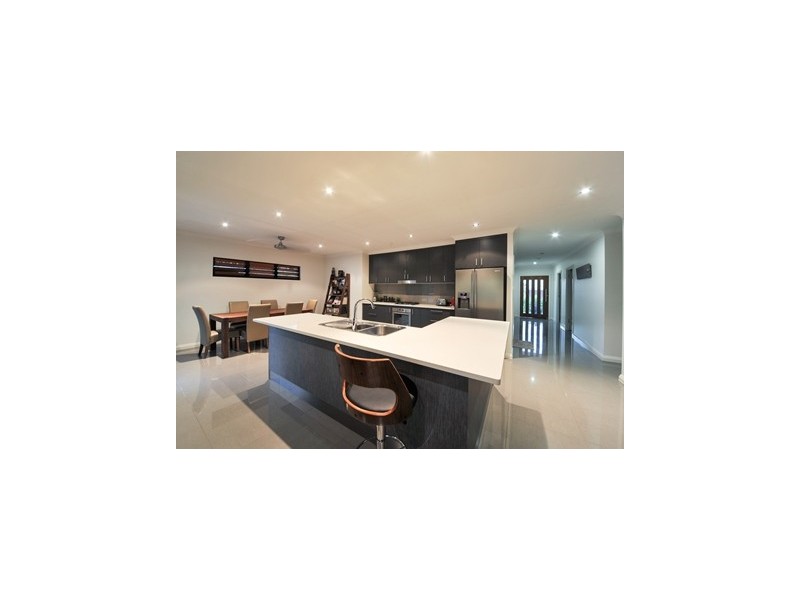 80 Abell Road, Cannonvale QLD 4802