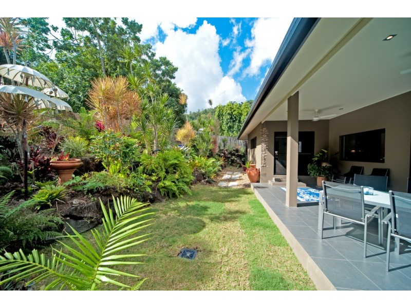 55 Jones Road, Cannonvale QLD 4802