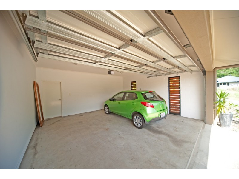 55 Jones Road, Cannonvale QLD 4802