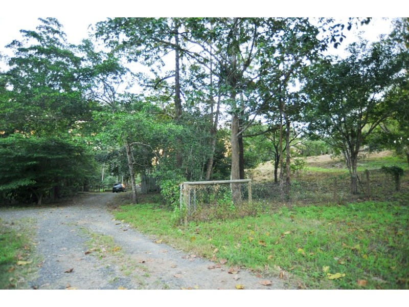 120 Kookaburra Drive, Cannon Valley QLD 4800