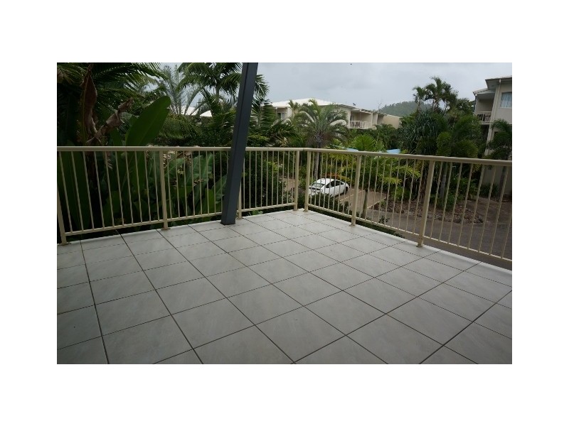37 Baybreeze Apartments, 21 Shute Harbour Road, Cannonvale QLD 4802