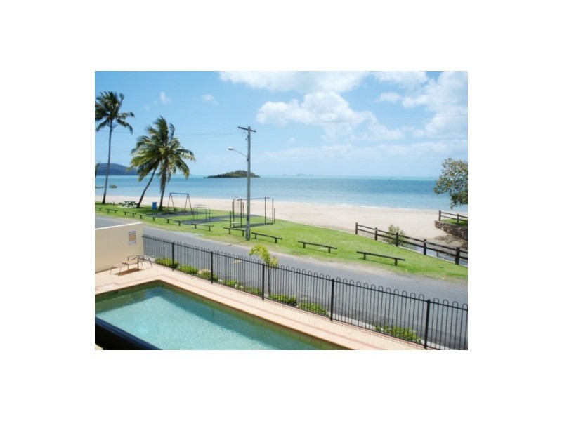 7/36 Coral Esplanade, Cannonvale QLD 4802