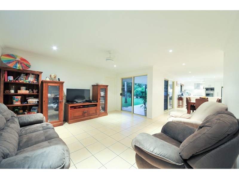 16 Erromango Drive, Jubilee Pocket QLD 4802