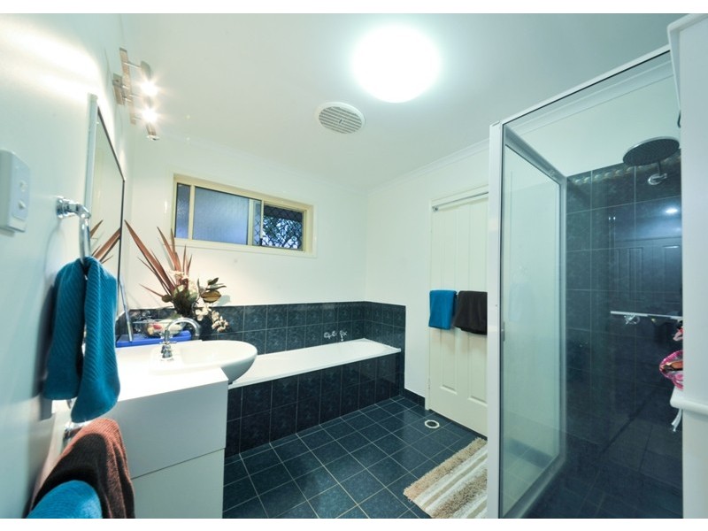 16 Erromango Drive, Jubilee Pocket QLD 4802