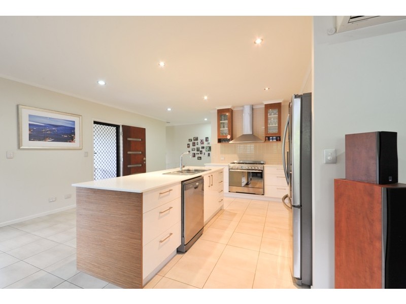 57 Country Road, Cannonvale QLD 4802