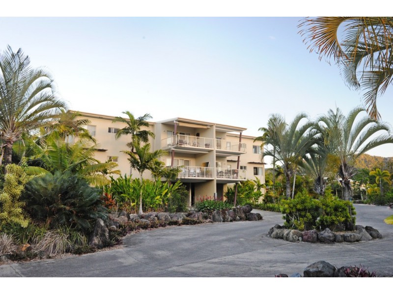 38 Baybreeze 21 Shute Harbour Road, Cannonvale QLD 4802