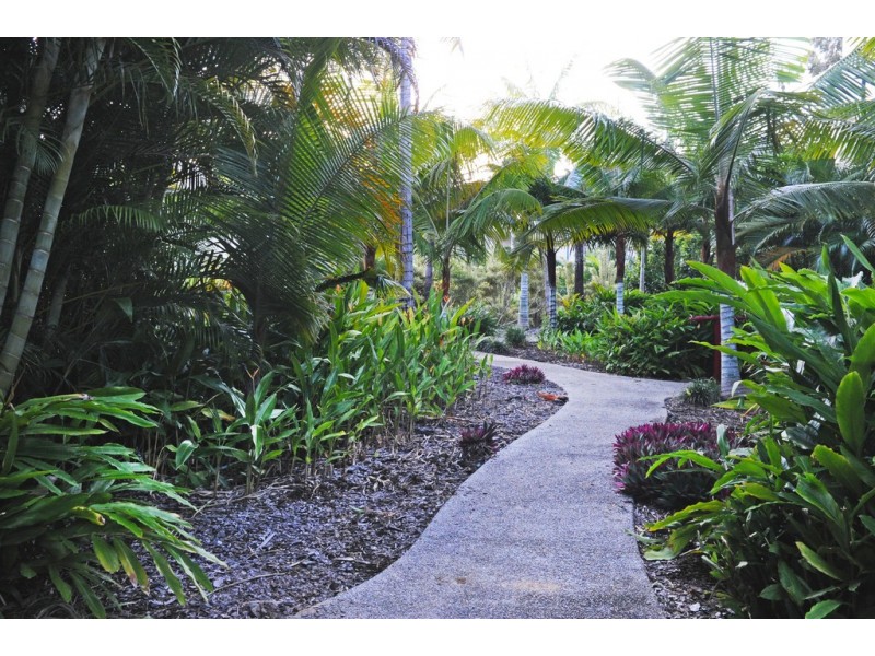 38 Baybreeze 21 Shute Harbour Road, Cannonvale QLD 4802