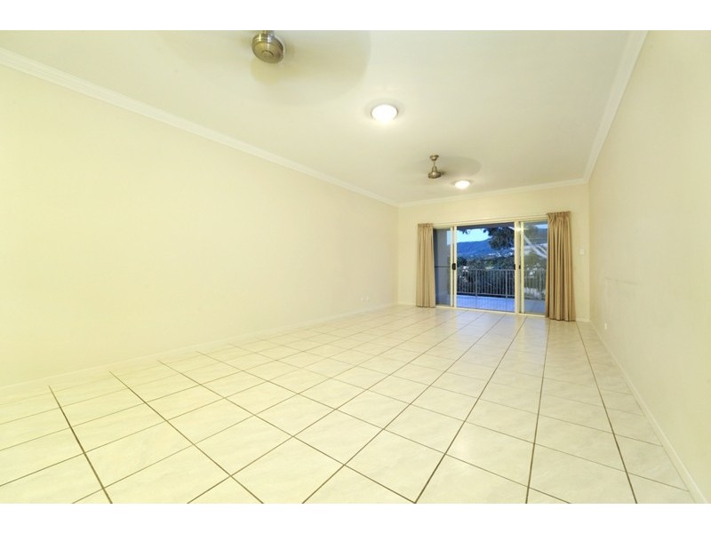 38 Baybreeze 21 Shute Harbour Road, Cannonvale QLD 4802