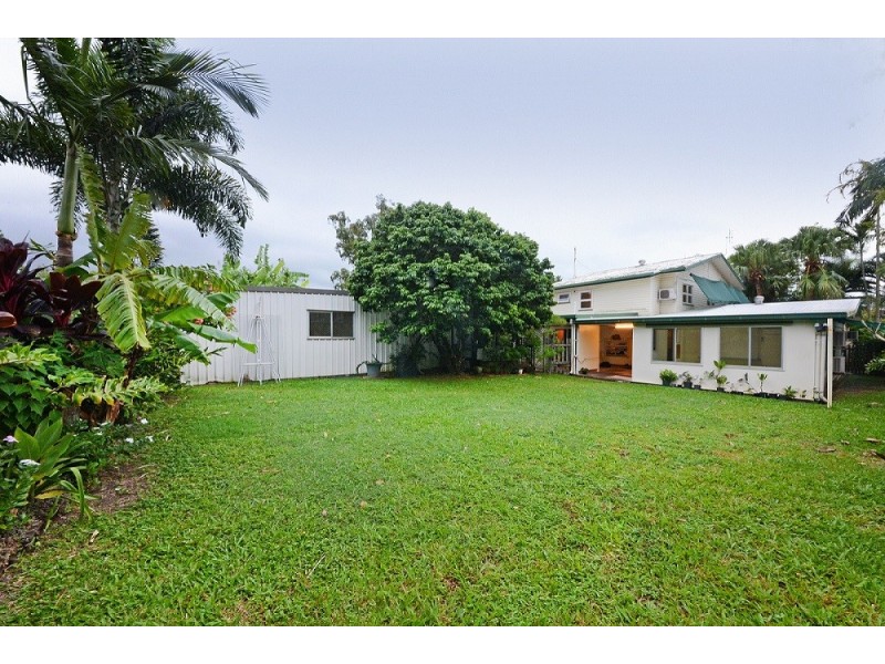 198 Shute Harbour Road, Cannonvale QLD 4802