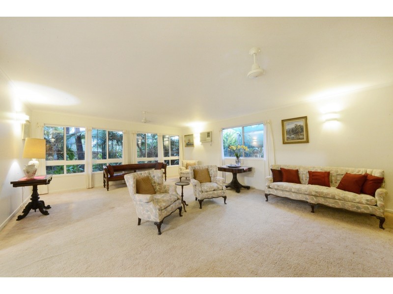 198 Shute Harbour Road, Cannonvale QLD 4802