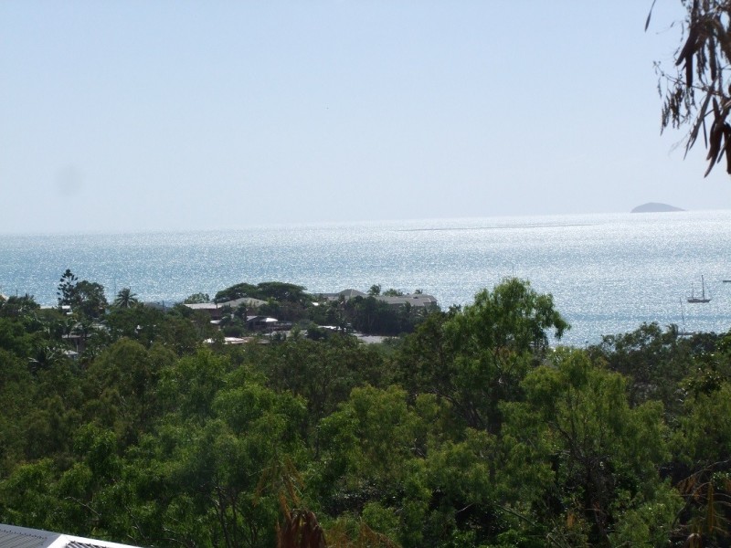 6 Stonehaven Court, Airlie Beach QLD 4802