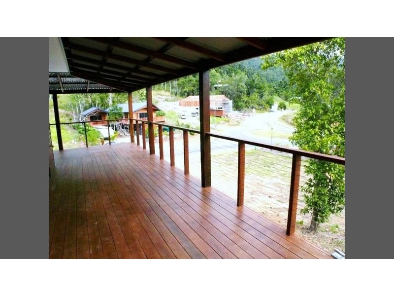 41 Eshelby Drive, Cannonvale QLD 4802