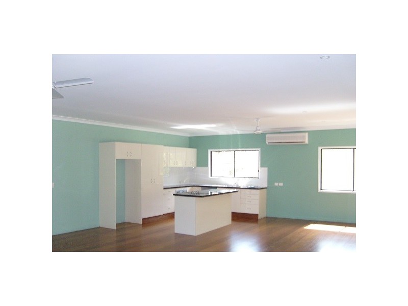 41 Eshelby Drive, Cannonvale QLD 4802