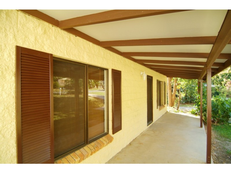 1/10 Iluka street, Cannonvale QLD 4802
