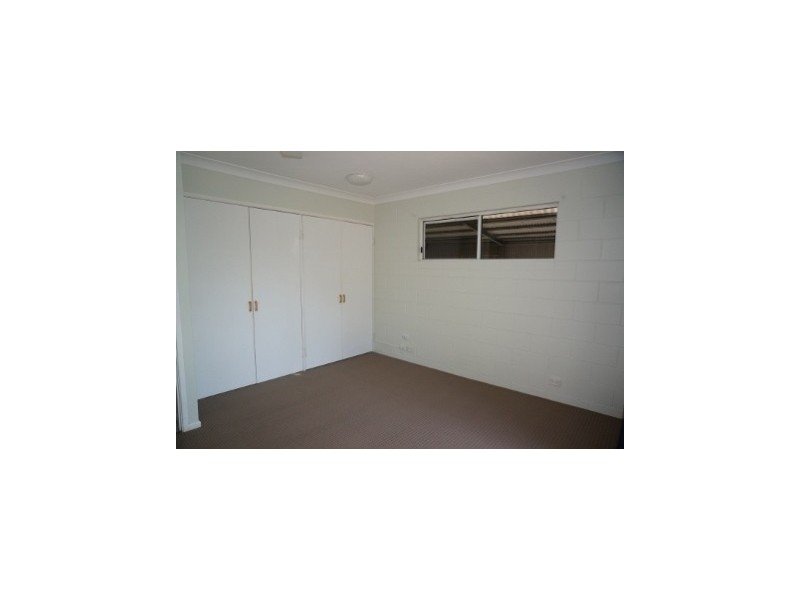 5 William Close, Cannonvale QLD 4802