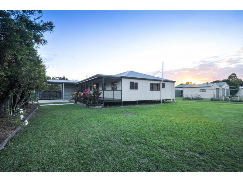 4 Kanandah St, Proserpine QLD 4800