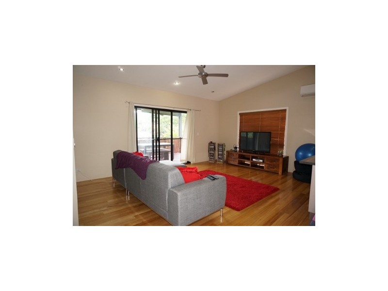 25 Kingfisher Terrace, Jubilee Pocket QLD 4802