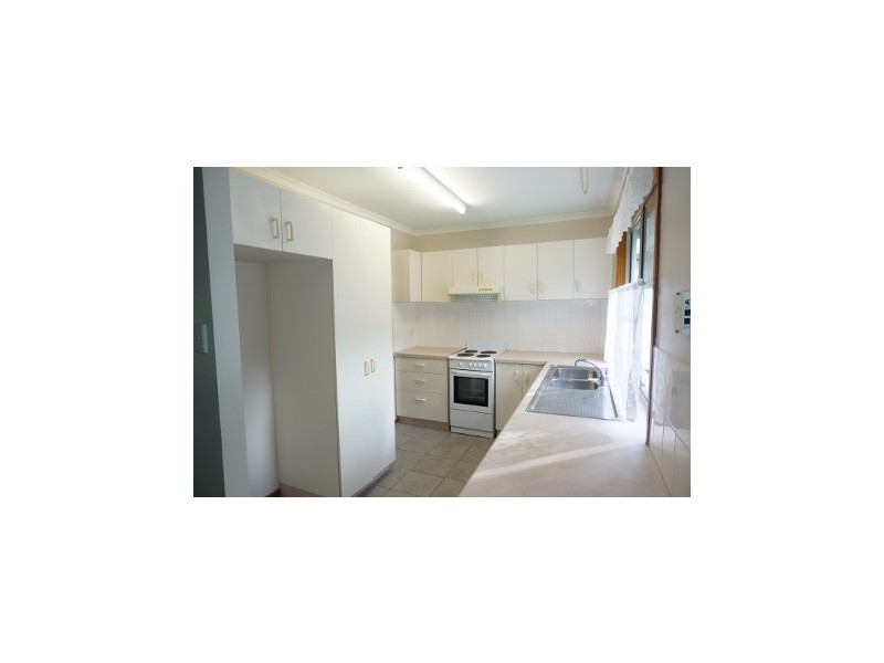 7 Grace Avenue, Cannonvale QLD 4802