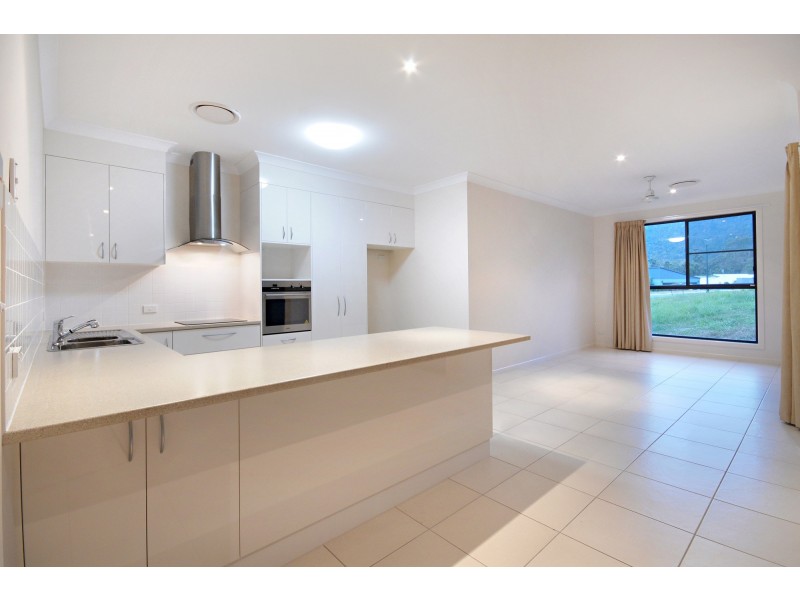 8 Armada Crescent, Jubilee Pocket QLD 4802