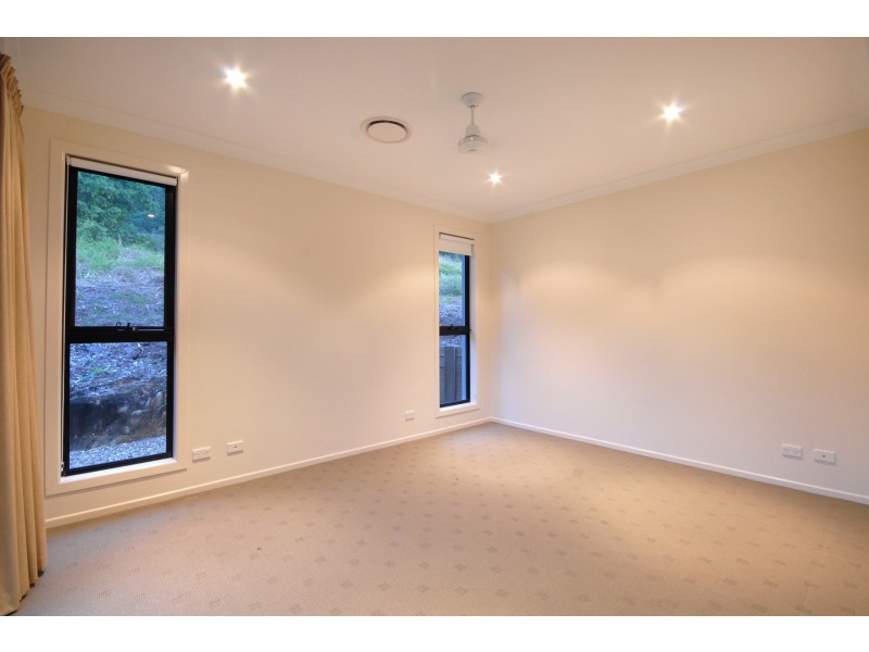 8 Armada Crescent, Jubilee Pocket QLD 4802