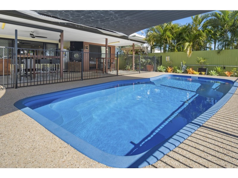 83 Abell Road, Cannonvale QLD 4802
