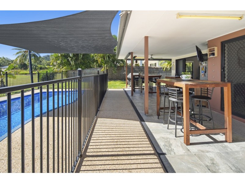 83 Abell Road, Cannonvale QLD 4802