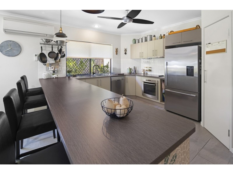 83 Abell Road, Cannonvale QLD 4802