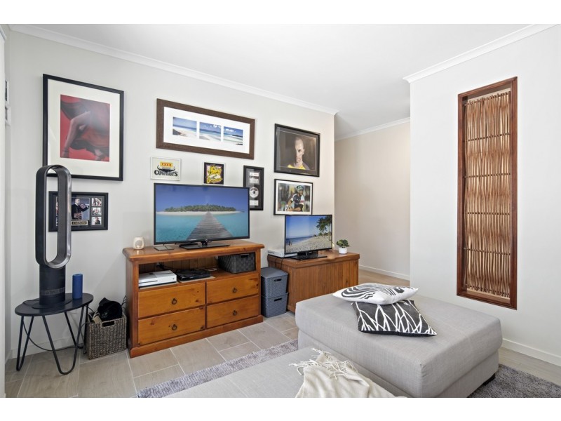 83 Abell Road, Cannonvale QLD 4802