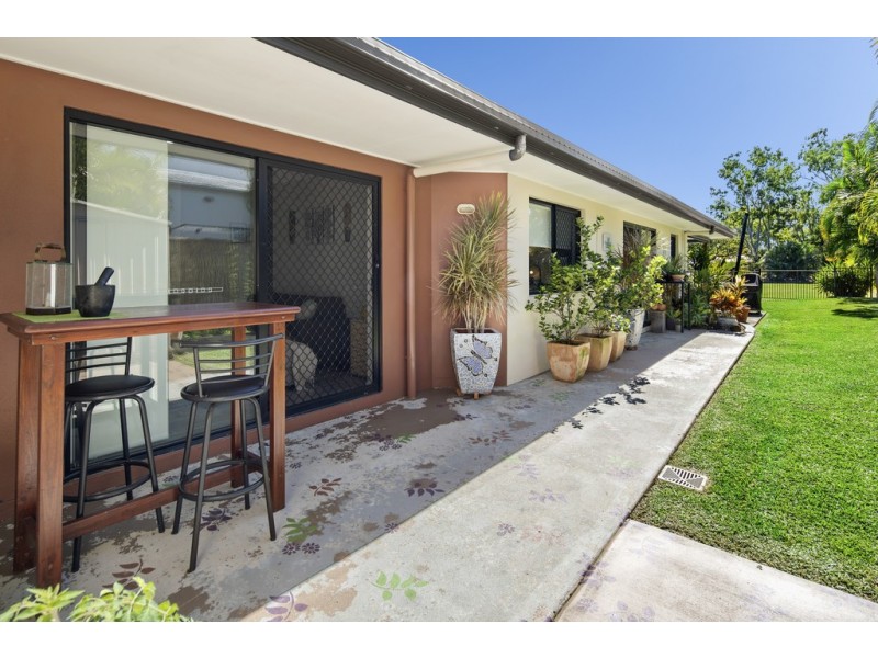 83 Abell Road, Cannonvale QLD 4802
