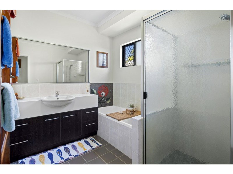 83 Abell Road, Cannonvale QLD 4802