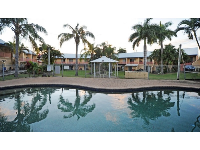 3/11 Island Drive, Cannonvale QLD 4802